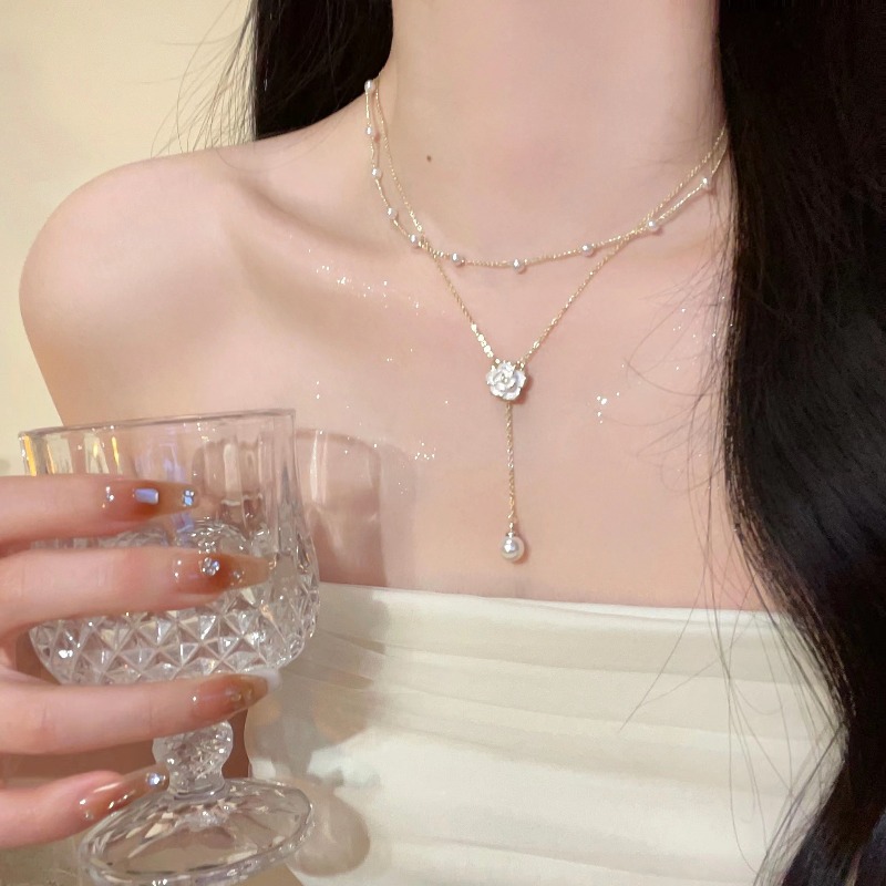 Layered Pendant Necklace Aesthetic - Y2K Doppellagige Kamelienblüten-Anhänger Halskette Perlenkette für