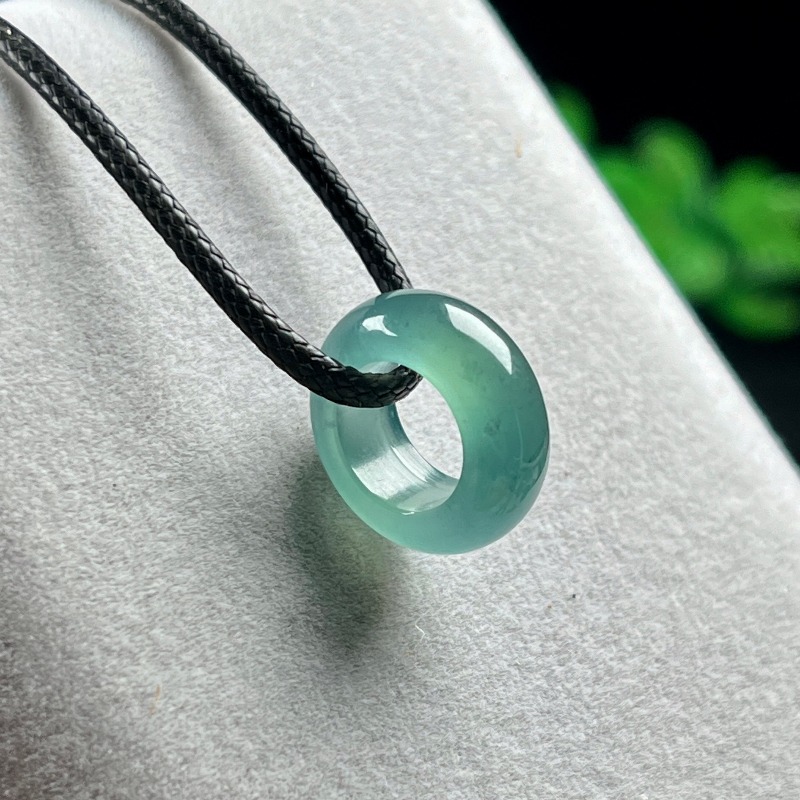 Necklaces - Natürlicher Smaragd Blauwasser Glücksperlen-Ring Anhänger Myanmar