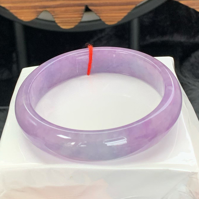 Violette, natürliche Jade-Armb – Bracelets Bewertung und Preis