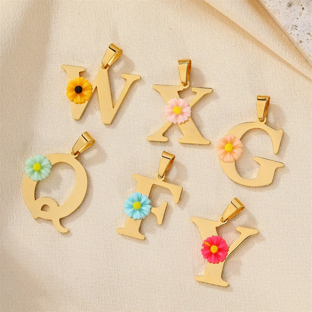 Personalisierte Gänseblümchen- – Initial Letter Necklace 18K Gold Bewertung und Preis