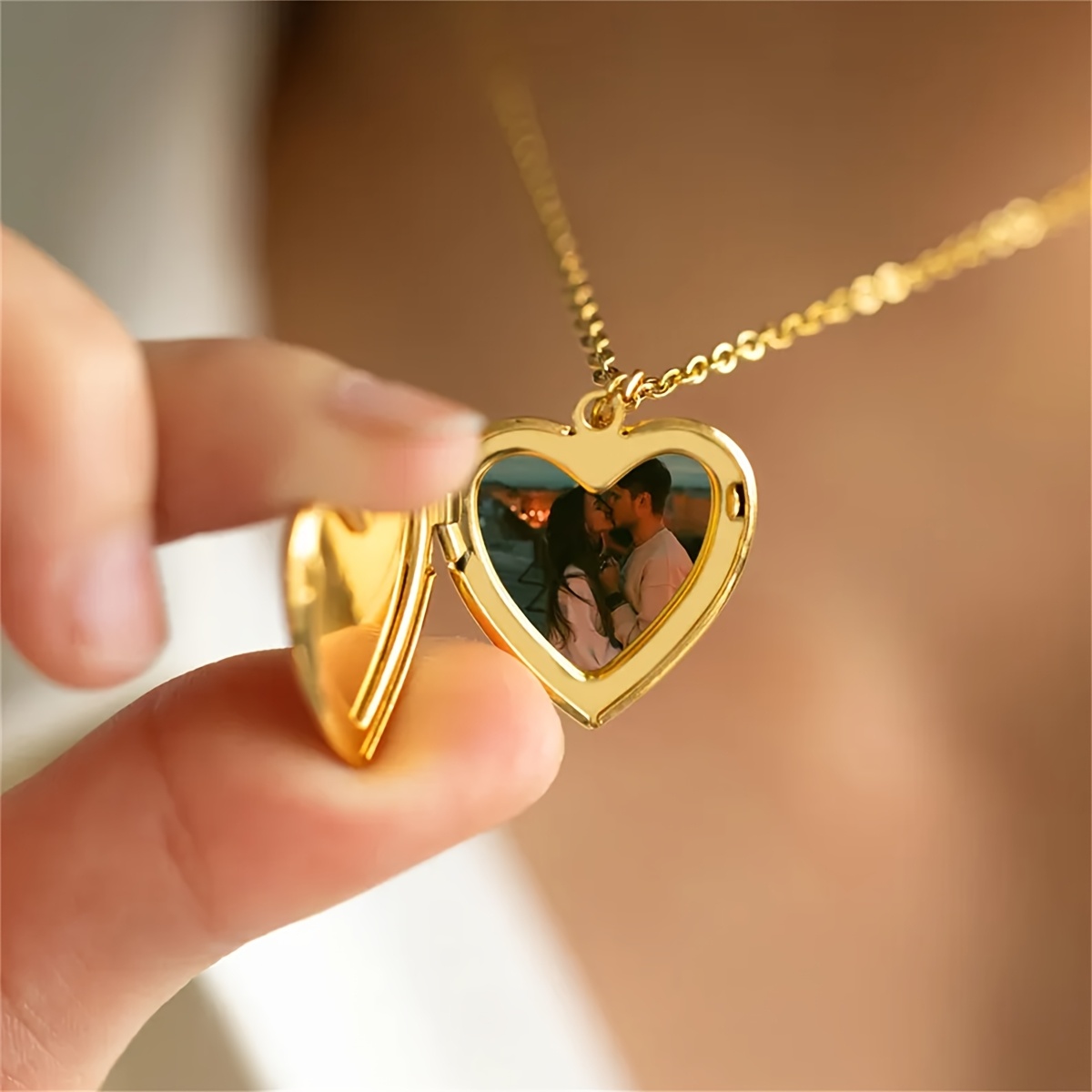 Personalisierte 1/2 Bild Herz  – Heart Locket Necklace Photo Bewertung und Preis