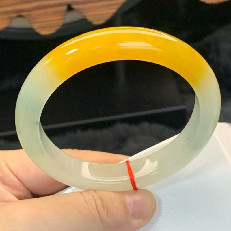 Gelbes Jadeit-Armband, natürli – Bracelets Bewertung und Preis