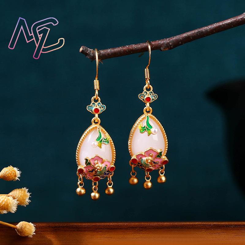 Natürliche Jade-Blumen-Ohrring – Earrings Bewertung und Preis