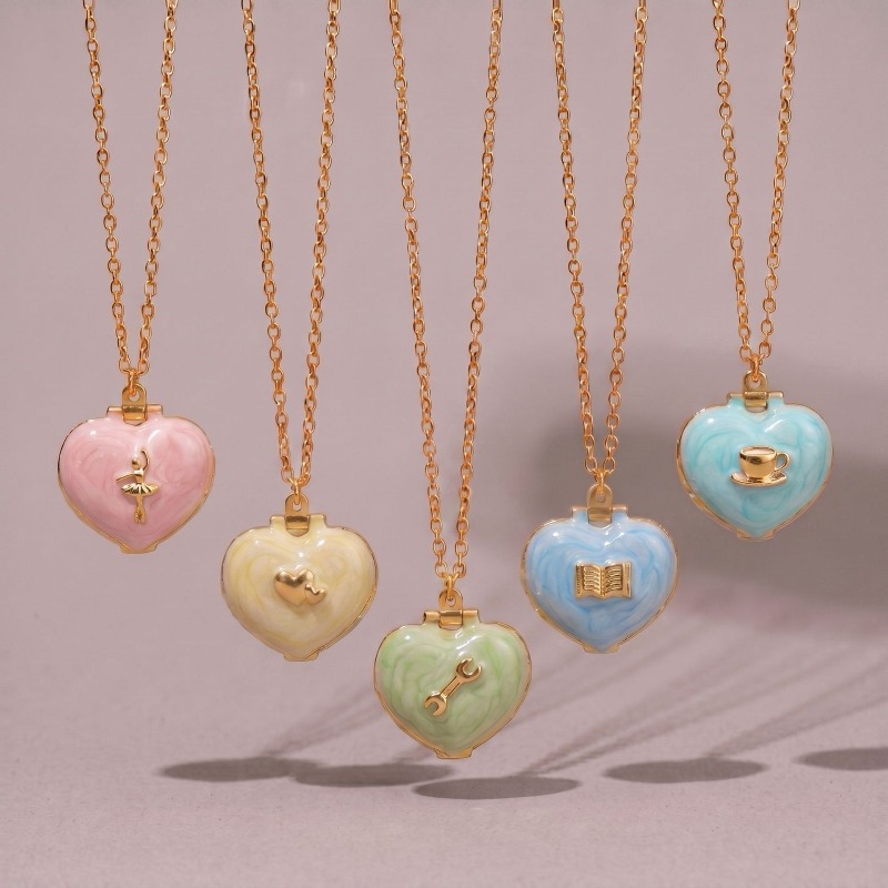Vintage Herzförmige Foto-Medai – Heart Locket Necklace Photo Bewertung und Preis