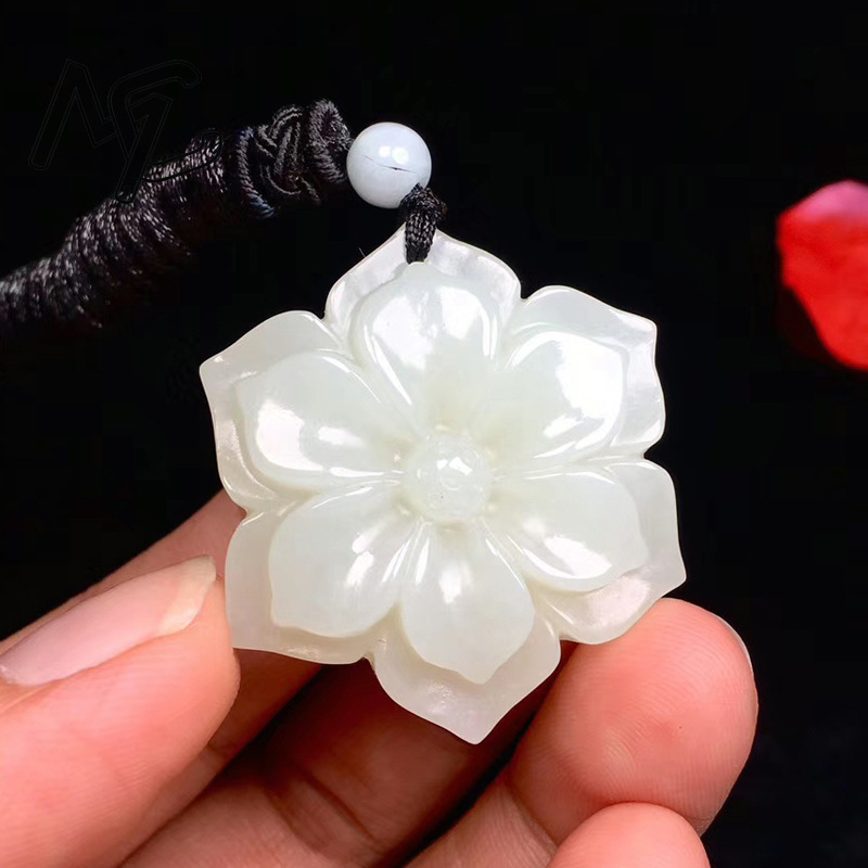 Natürliche chinesische weiße J – Necklaces Bewertung und Preis